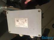 Из наличия кнопки и коробки взрывозащищенные